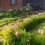 Zustrizh U Leva Guest house Pilipets