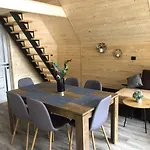 Guest house Zustrizh U Leva