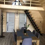 Zustrizh U Leva Guest house Pilipets