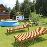 Guest house Zustrizh U Leva