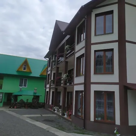 Zustrizh U Leva Guest house