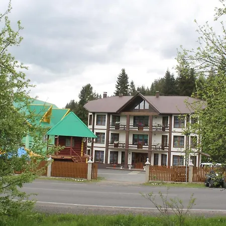 Zustrizh U Leva Guest house