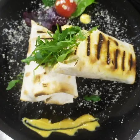 Guest house Zustrizh U Leva Pilipets